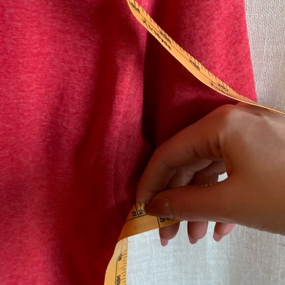 Vintage DOM Graphic Tee Mens Large Red The Future Is in Your Hands Earth 90s Y2K - Picture 13 of 13